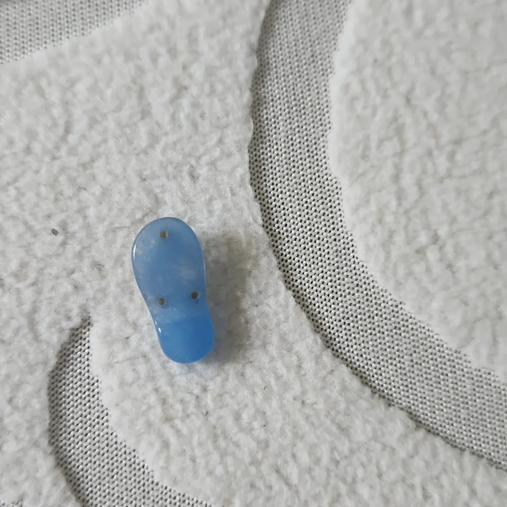 Elegant Blue and Gold Pendant - Picture 2 of 2